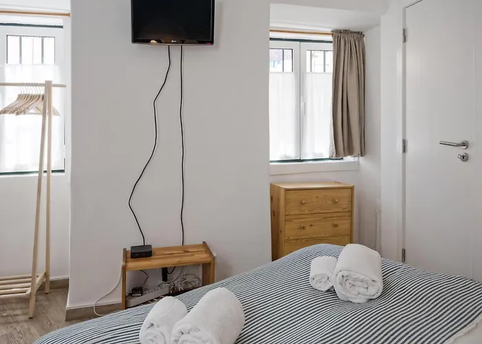 شقة Cozy In Lisbon's Center! *