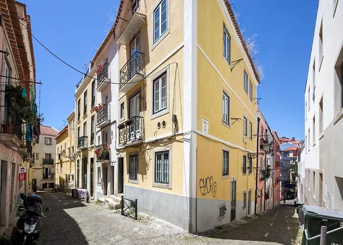 شقة Cozy In Lisbon's Center!